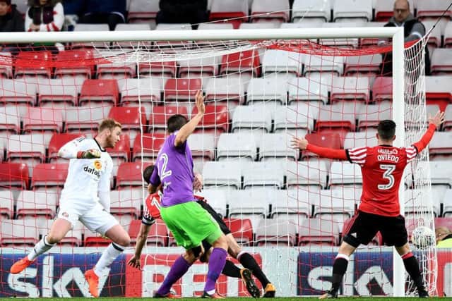 Milan Djuric scores Bristol City's winner.