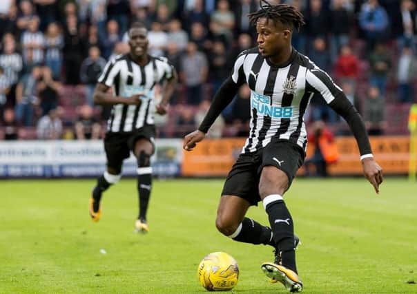 Rolando Aarons.