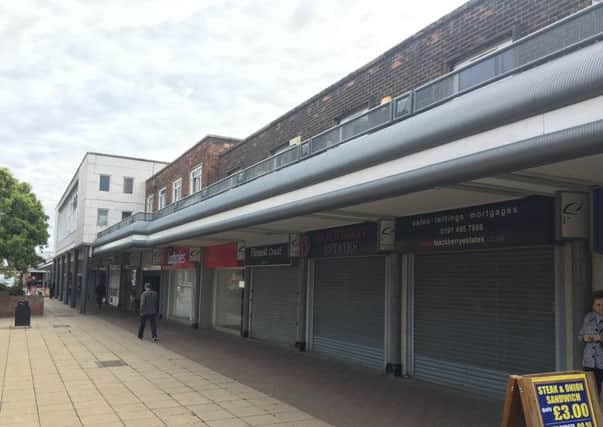 A cafe and dessert parlour could be opened in a former shop in Jarrow.