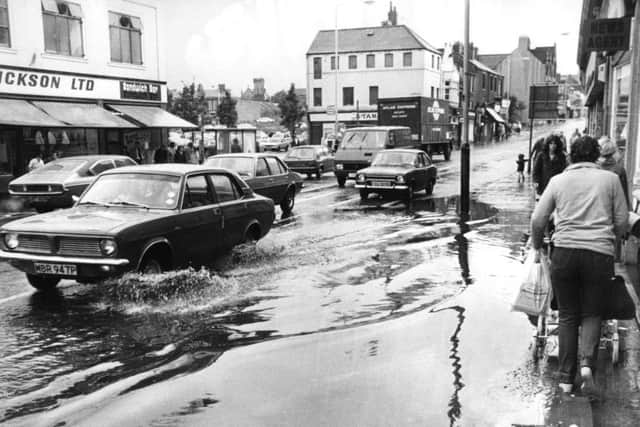 Memory Lane  September 1982  

Fowler Street flooding  weather
