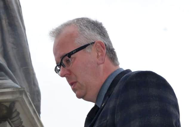 Simon Buck
