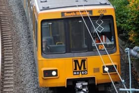 Delays on the Metro caused by plastic tangled on the overhead line