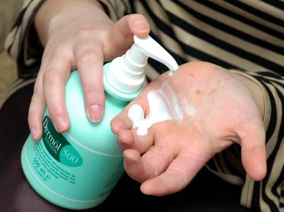 The best way to treat eczema is by moisturing affected areas.