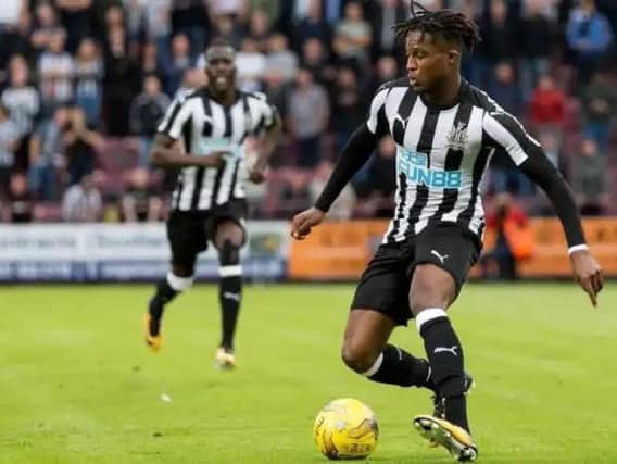 Rolando Aarons.
