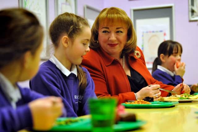 Sharon Hodgson MP joins pupils at Ridgeway Primary Academy, South Shields.