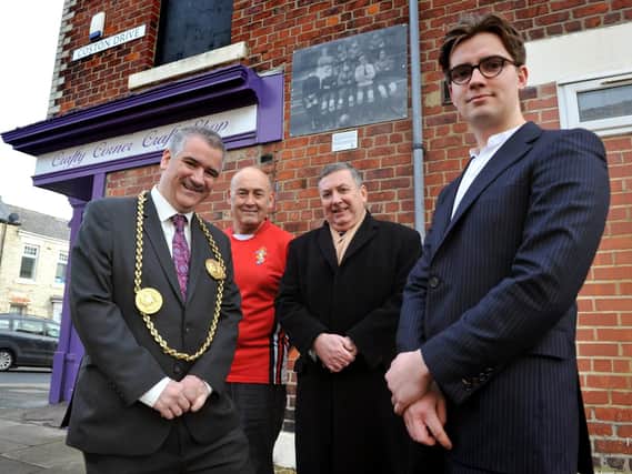 The Mayor is pictured with the Crafty Corners David Thompson, Councillor
Ed Malcolm and artist Jack Whitwell with one of the street shrines at the Lawe Top.