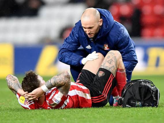 Sunderland fans have reacted to Chris Maguire's injury blow