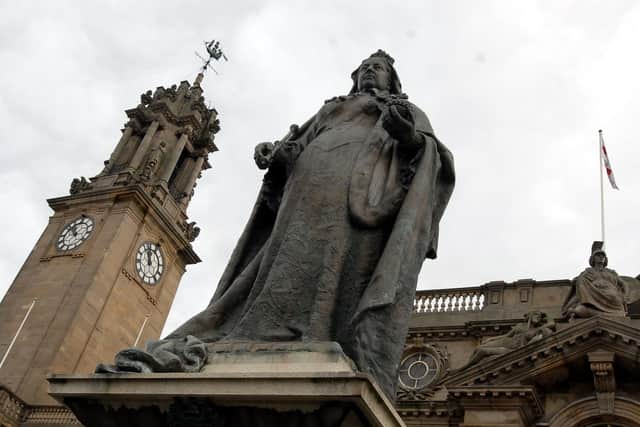 The Queen Victoria Memorial Statue at the front of the building was added in 1913, but in 1949 she was moved to Chichester. She returned again in 1981 to make room for the new Metro station.