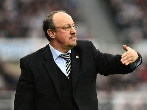 Newcastle manager Rafa Benitez has named an unchanged side for his side's trip to West Ham.