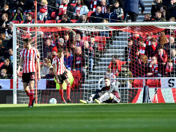 Sunderland slipped to defeat against Coventry City
