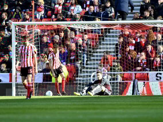 Sunderland slipped to defeat against Coventry City