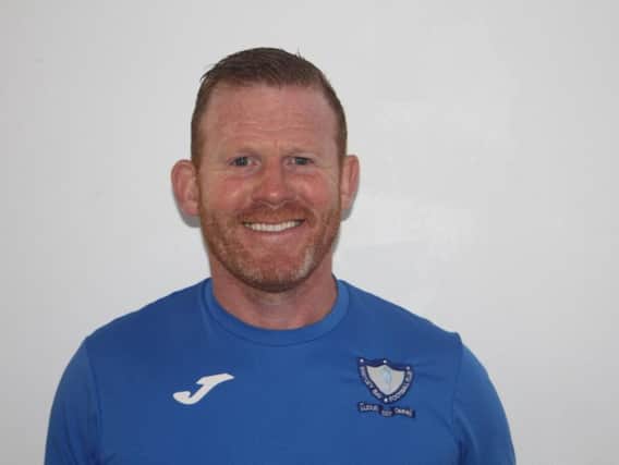 Mick Mulhern has been named as new assistant manager at Hebburn Town.