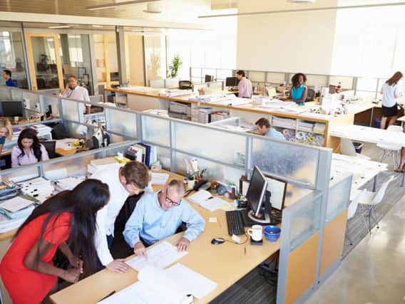 A full working week has not positive health benefits, a study has found.