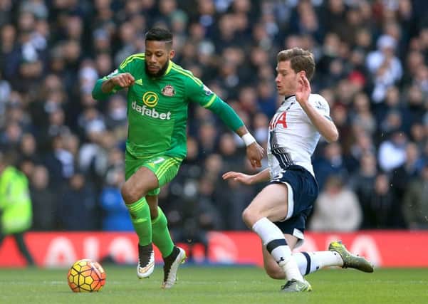 Sunderland's Jeremain Lens and Tottenham Hotspur's Jan Vertonghen battle for the ball