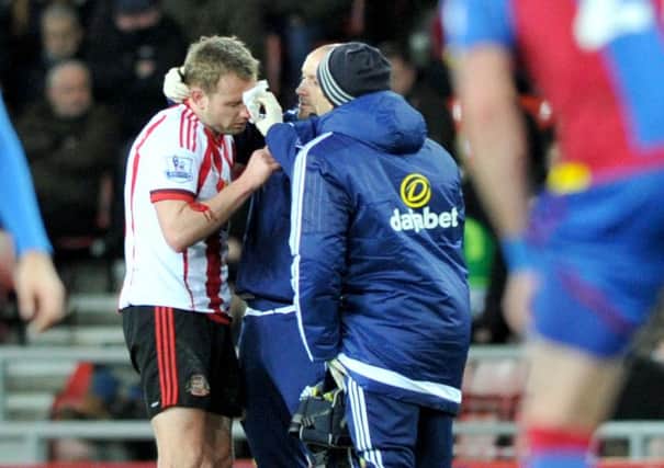 Lee Cattermole gets attention