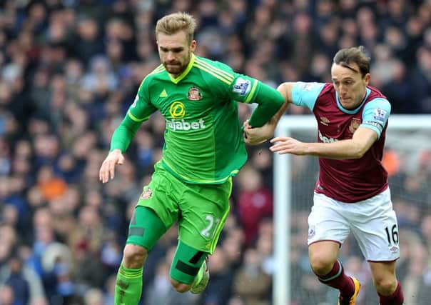 Jan Kirchhoff in action against West Ham.