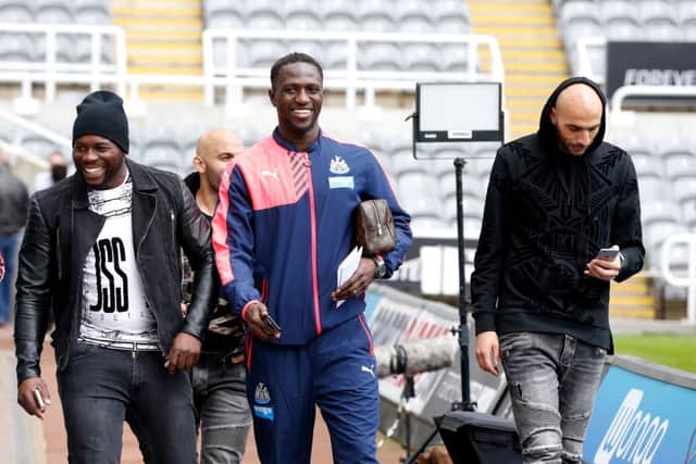 Moussa Sissoko arrives before the game