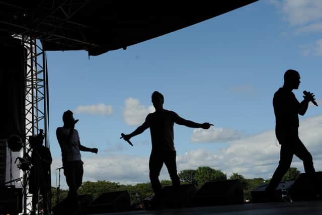 Five perform at Bents Park.