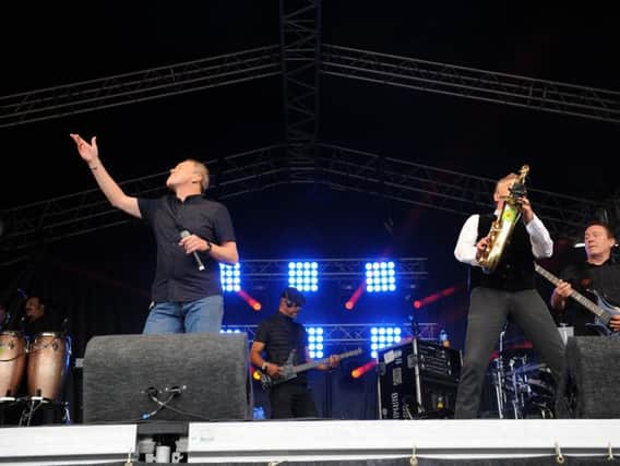 A power cut forced chart-toppers UB40 off stage during their bents Park gig this afternoon.