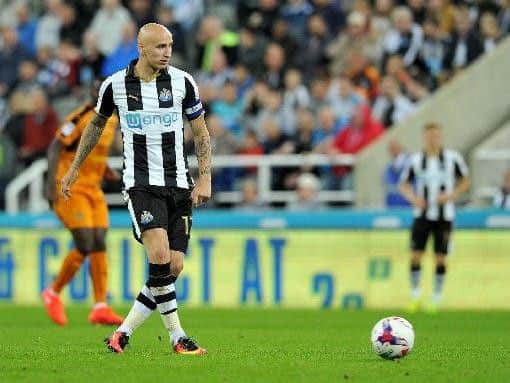 Jonjo Shelvey playing against Wolves at St James' Park.