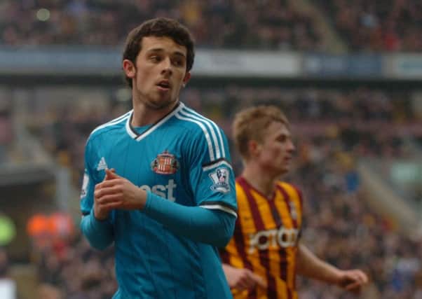 George Honeyman made his Sunderland debut in a 2-0 FA Cup fifth round loss at Bradford City.