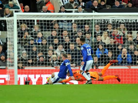 Wayne Rooney turns home in the opening 45
