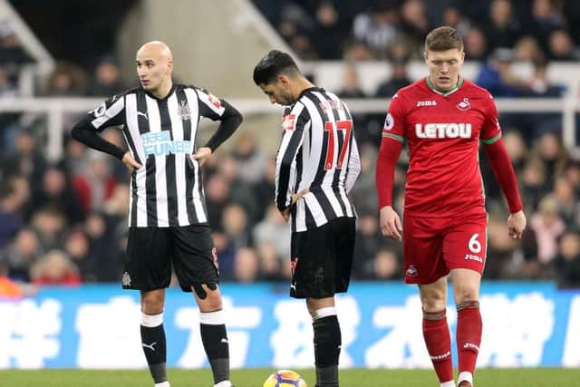 Jonjo Shelvey, left, and Ayoze Perez