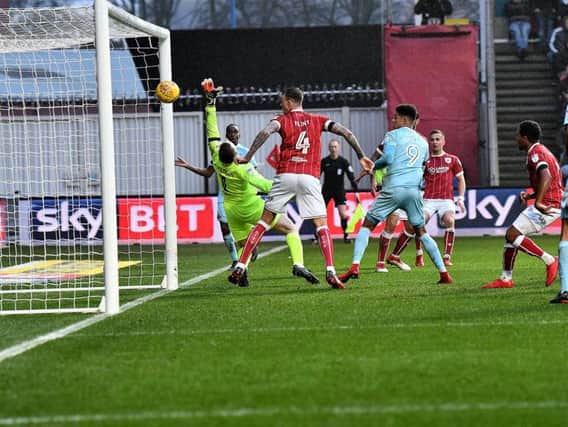 Marlon Pack's own goal brings Sunderland a point