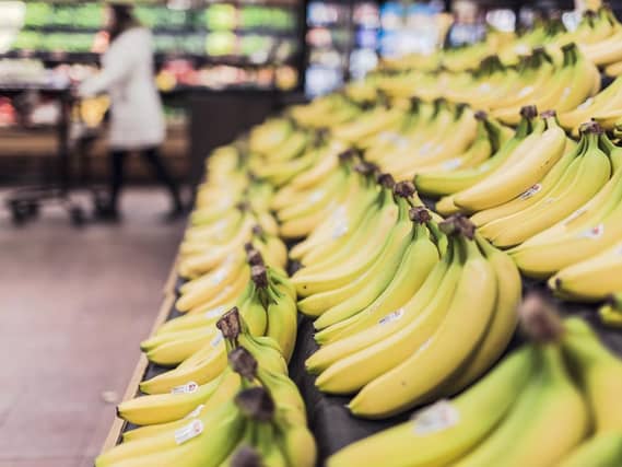 Is it true that the EU banned bendy bananas?